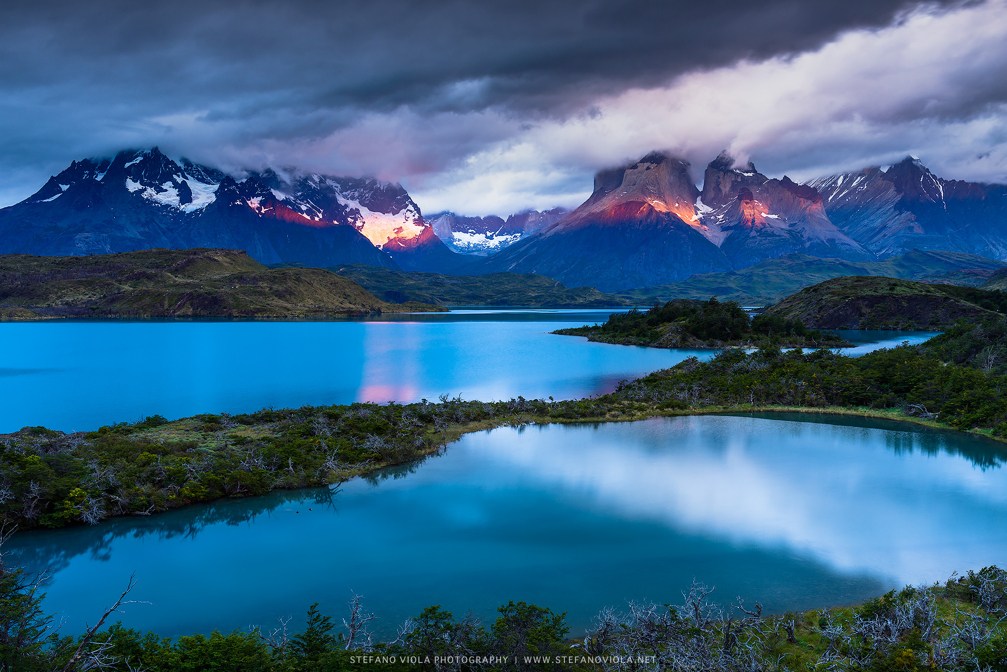 Sunrise at Los Cuernos